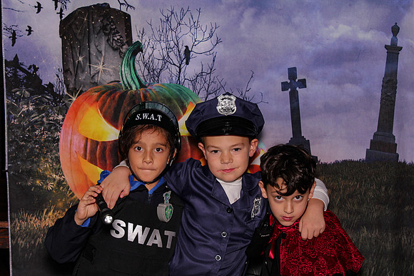 Hudson Halloween Photobooth_0103