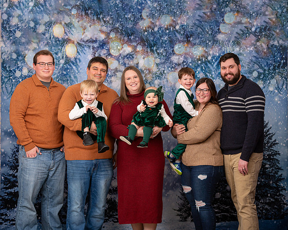 Holiday Portraits_0001-Edit