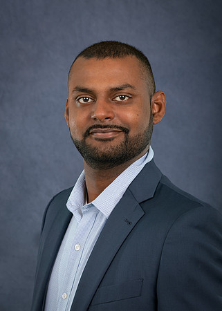 Metzwood headshot portrait_0019