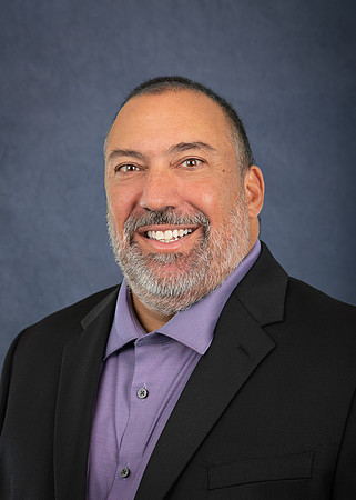 Metzwood headshot portrait_0024