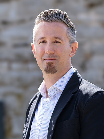CorcoranCountryLiving_OfficeLocation_SBerkamp_Headshot