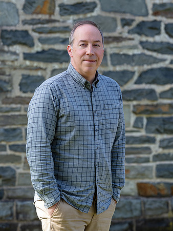 CorcoranCountryLiving_OfficeLocation_MHenry_Portrait