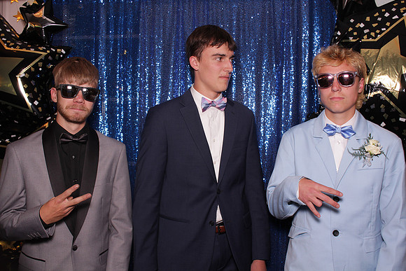 Greenville Prom 2022 Booth_0015