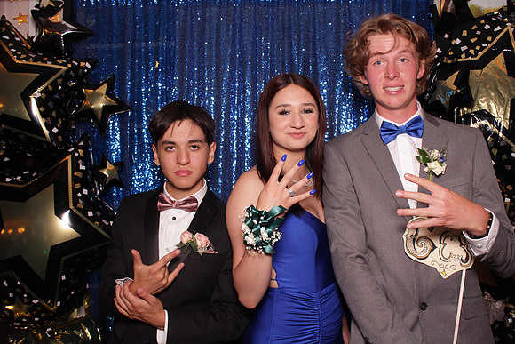Greenville Prom 2022 Booth_0184