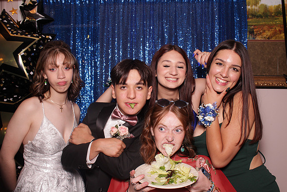 Greenville Prom 2022 Booth_0100