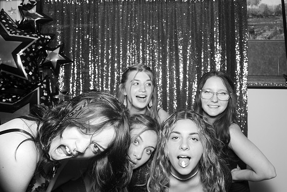 Greenville Prom 2022 Booth_0128