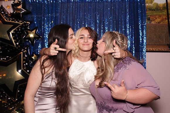Greenville Prom 2022 Booth_0116